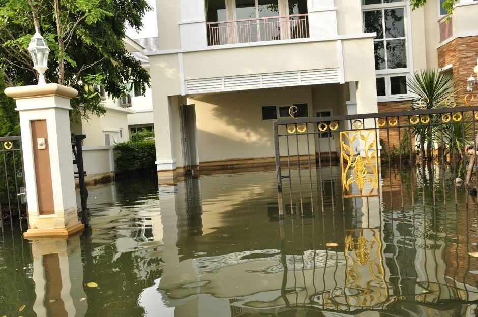 casa alagada ralo entupido